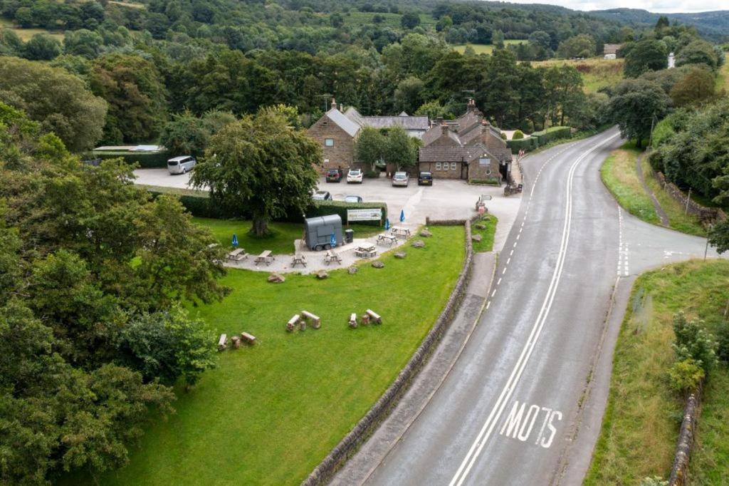 The Plough Inn Hathersage Exterior photo